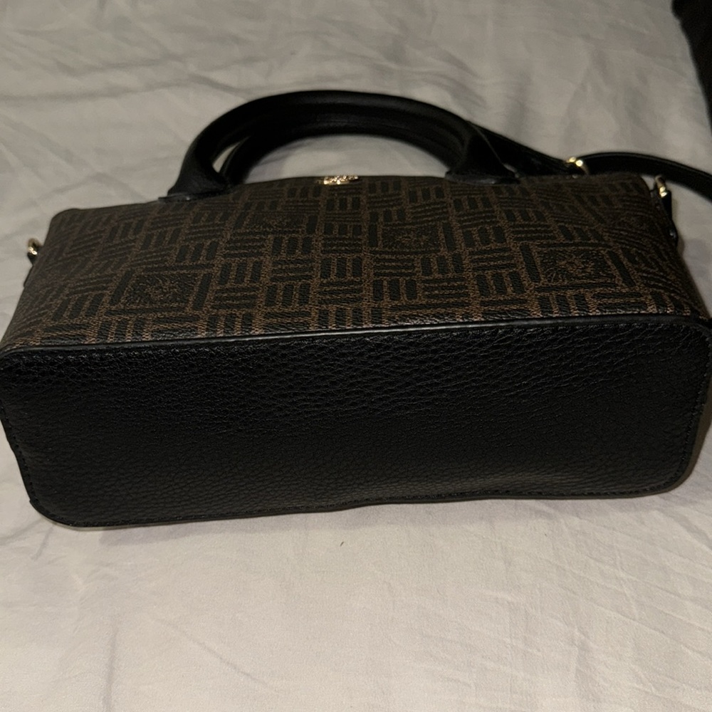 ANNE KLEIN | NWOT Dome Crossbody Satchel | Brown and Black with Lion Print - Picture 5 of 9